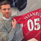 Liverpool 2005 UEFA Champions Signed jersey Framed "Miracle of Instanbul" - 5688