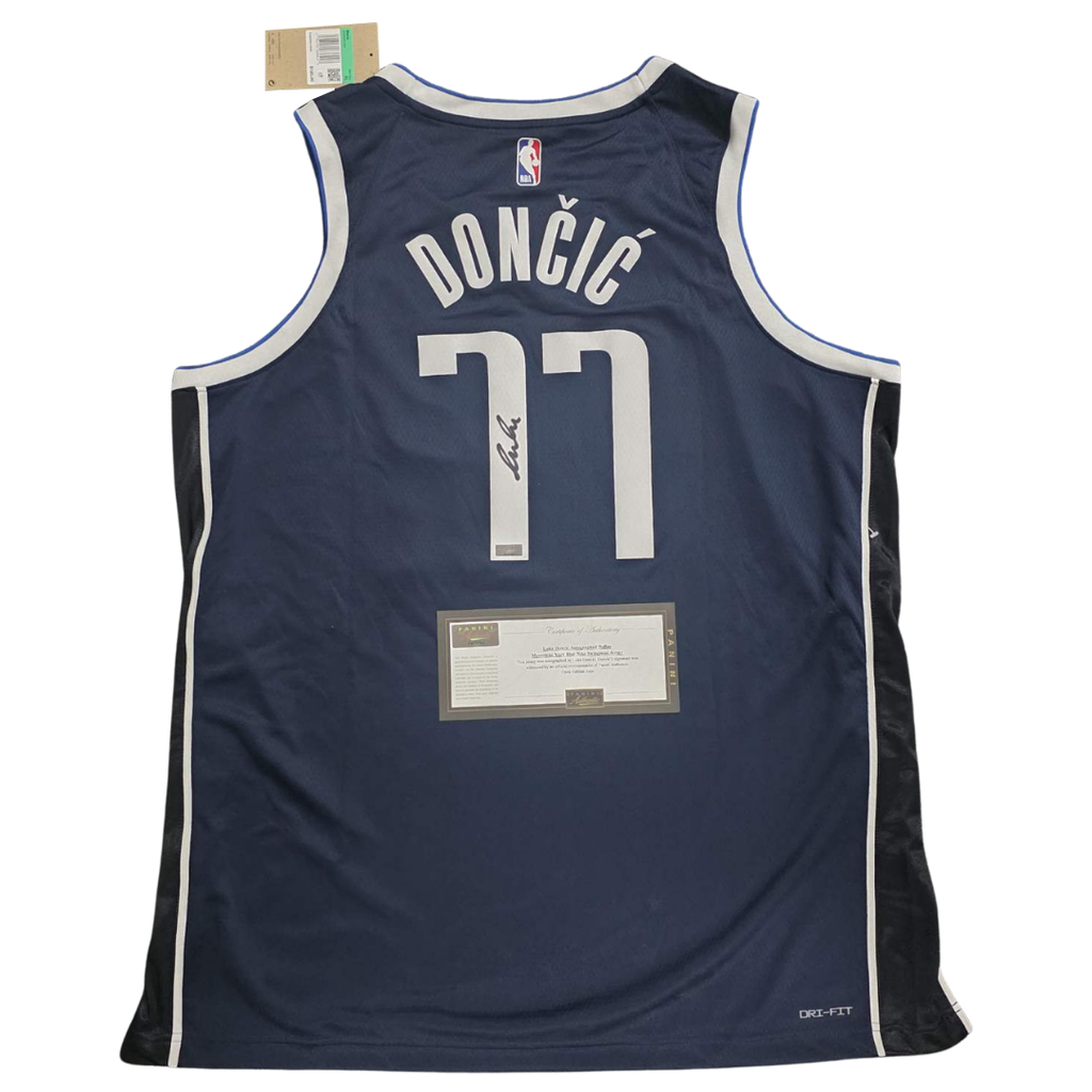 Luka Doncic Signed Dallas Mavericks Official NBA Panini Authentics Navy Blue Jersey - 7433