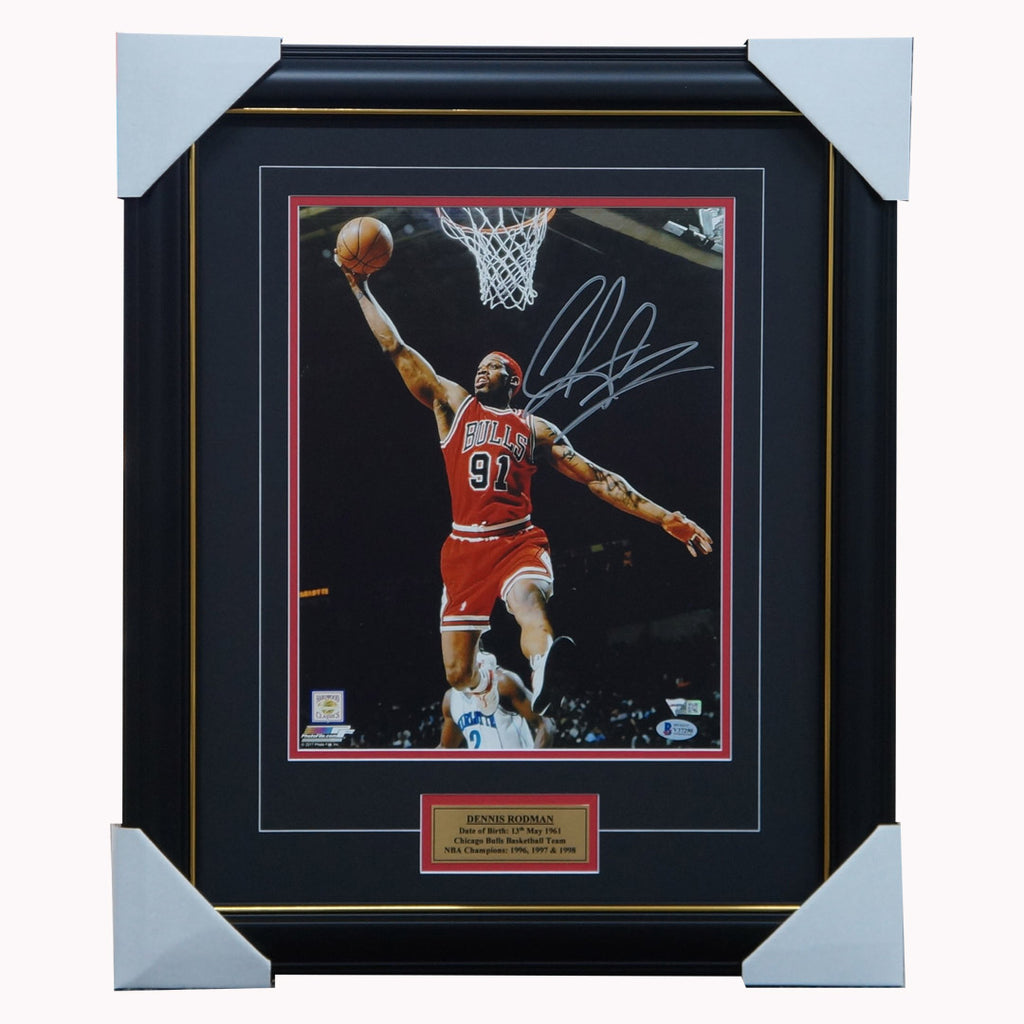 Dennis Rodman Chicago Bulls Fanatics Authentic Autographed Framed