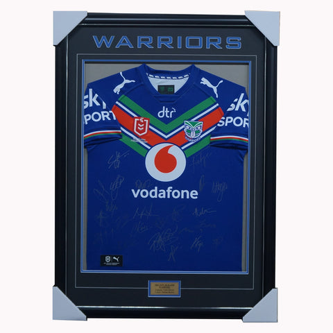 ZEALAND WARRIORS 2022 SQUAD SIGNED JERSEY IN DELUXE PRESENTATION BOX